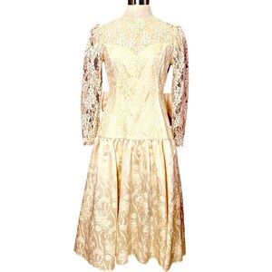 Ivory Vintage Lace Drop Waist Formal Dress